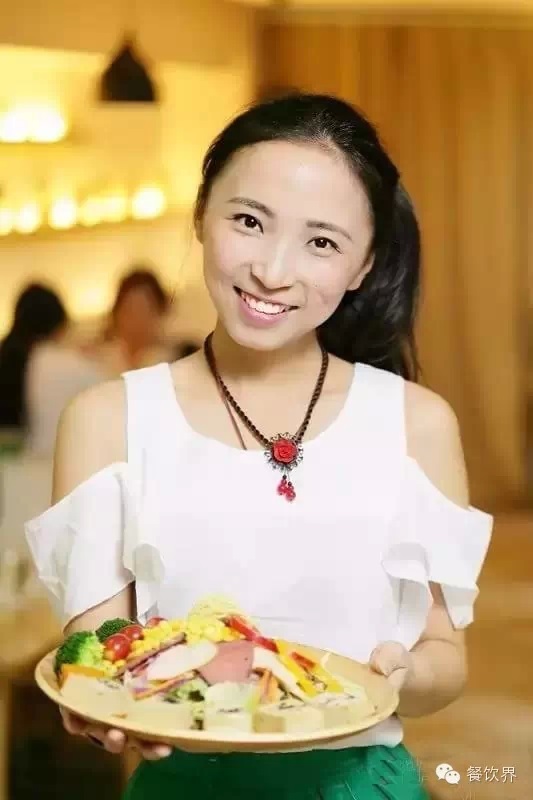 我，88年，高顏值，女學霸：就要打造沙拉界的星巴克！