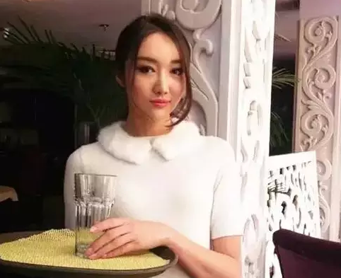 餐飲老板回復想嫁有錢人的餐飲服務員的一段話！