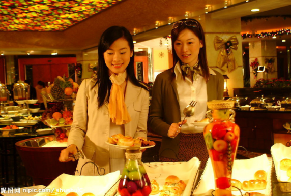 解決這五個問題，自助餐廳生意爆棚！