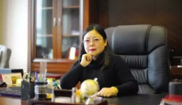 身家過(guò)億的餐飲老板轉(zhuǎn)型互聯(lián)網(wǎng)，哪3個(gè)關(guān)卡卡住了？|餐飲界