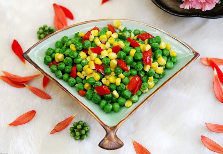 高端餐飲里的“粉絲經(jīng)濟(jì)”：素食餐廳用微妙客戶關(guān)系化解“昂貴”標(biāo)簽！