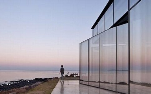 去濟(jì)州島的話，這家玻璃咖啡店一定要看看