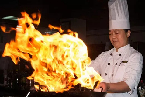 重金挖來了大廚，為何生意卻沒有想象中的好？