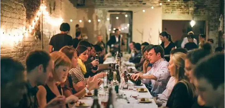 用食物和用餐伙伴吸引廚師、征服吃貨|餐飲界