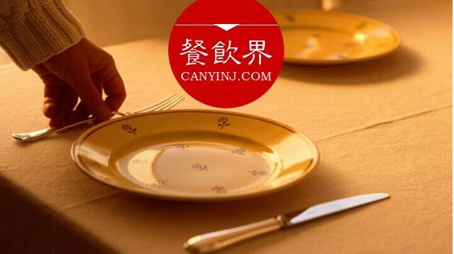 #周末一參#日本老牌酒館緊隨潮流，為何會失去更多客戶？