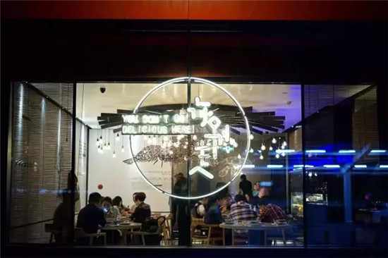 外婆家旗下“你別走”制全蝦宴，吳國平還想做什么？|餐飲界