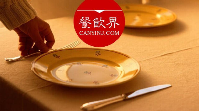 日本咖啡館馬失前蹄，原因竟是品牌升級？#周末一參#