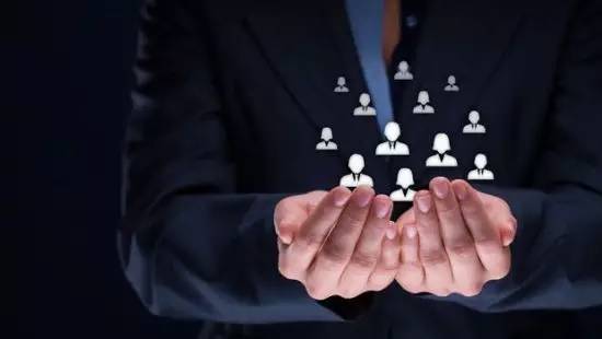 Costa與星巴克兩家咖啡“對(duì)頭”修煉“會(huì)員鎖心術(shù)”，誰勝一籌？一看便知！| 分析