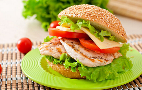 單店日均200單，92年小伙如何靠外賣日進斗金？