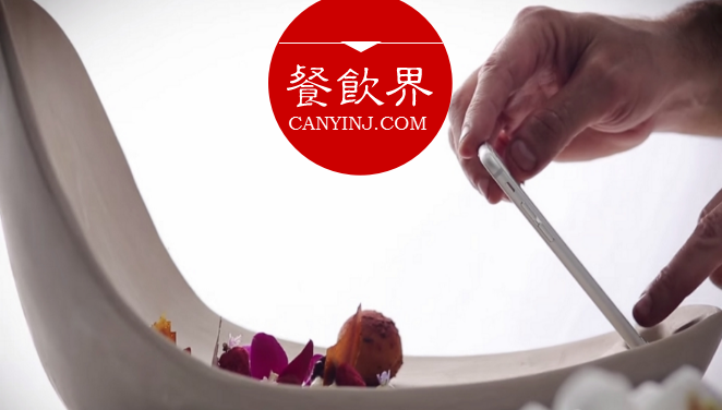 將餐盤打造成“拍照神器”，這家餐廳完成一次完美的社群營銷！