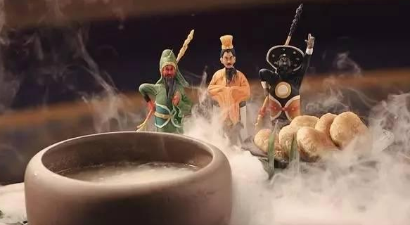 餐飲人注意了：從好吃到好玩，餐飲的底色已經(jīng)大變臉