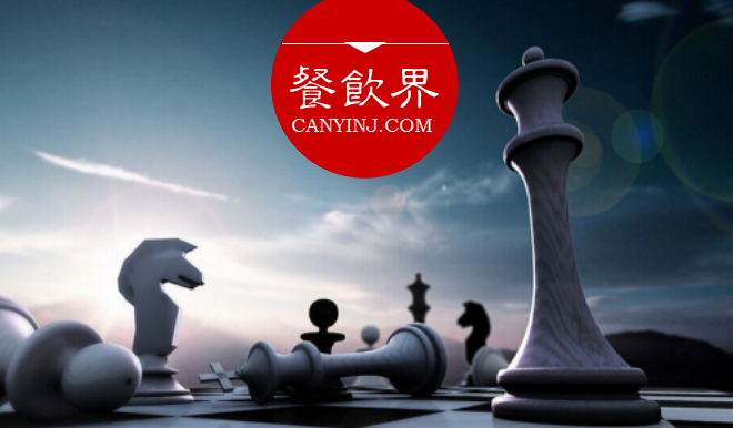 這兩家餐廳想通過(guò)創(chuàng)意營(yíng)銷出奇制勝，卻自損八百，這是為何？ | 案例