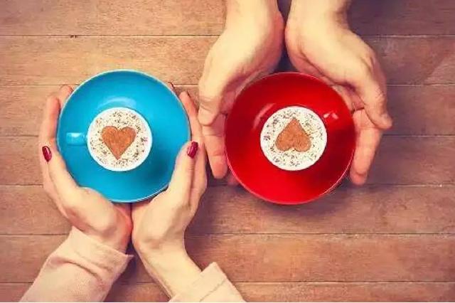 小白開店記：餐飲創(chuàng)業(yè)，究竟是單干還是加盟？