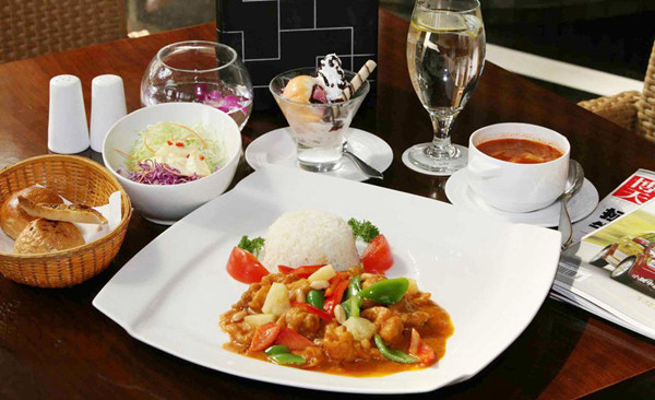 越來越接地氣的西餐，為什么顧客還是不買賬？