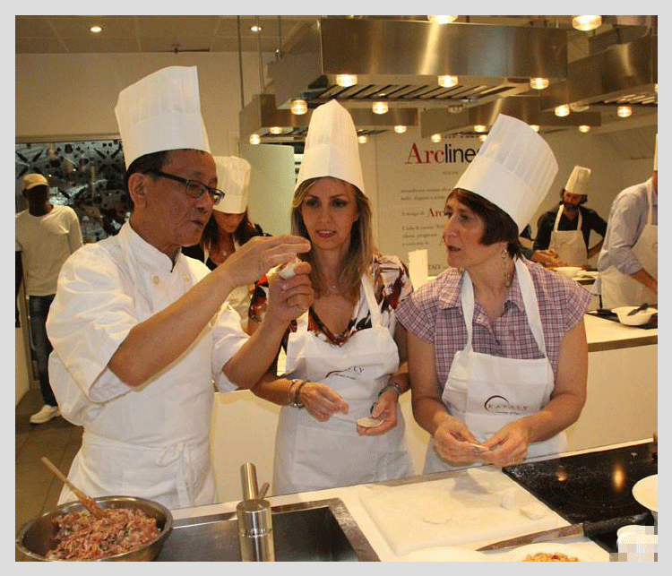 全球28家店，創(chuàng)收15億軟妹幣，這家超市餐廳是怎么做到的