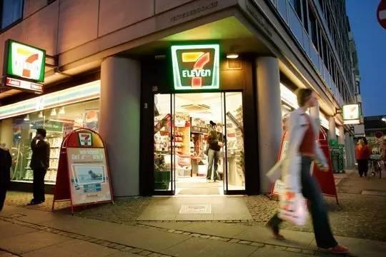 餐廳面臨被“打劫”，餐飲業(yè)最大的“狼”來了！