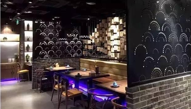 宮保雞丁烤魚，這道胡同深處的單品是多有個(gè)性