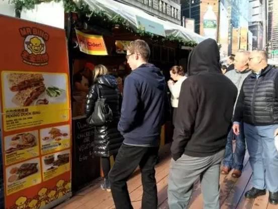 投行副總裁辭職賣煎餅！100元一個，紐約人還紛紛排隊？|餐飲界