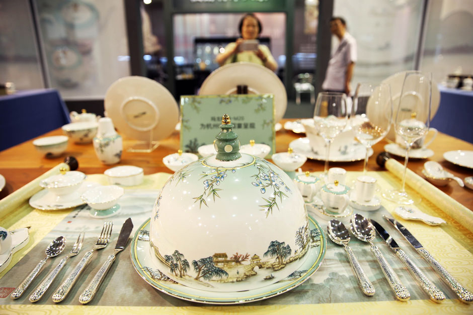 從燒錢(qián)玩高端變成走心搞文創(chuàng)，訂制餐具成業(yè)界新趨勢(shì)
