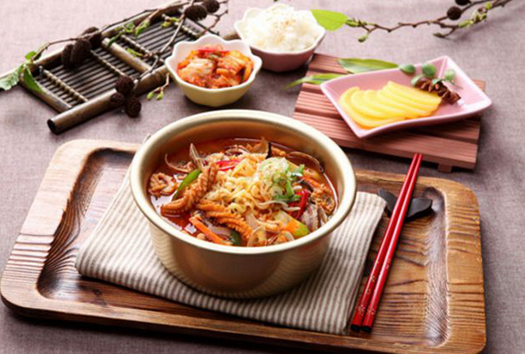 烤肉、炸雞、拌飯、芝士火鍋，難掩韓餐爛大街的真相