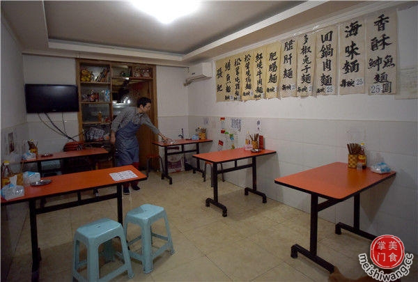成都“面條中的愛(ài)馬仕”張記鱔魚面關(guān)門 住改商餐飲何時(shí)休|餐飲界