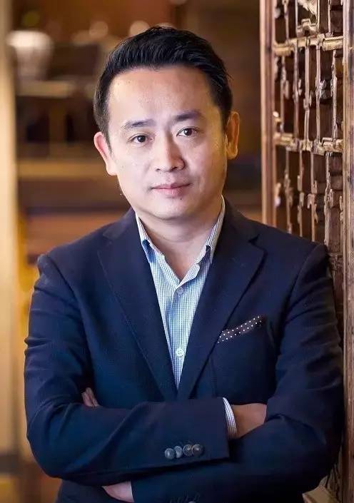 他在海外開創(chuàng)中餐米其林先河，如今要回國(guó)打造精致餐飲帝國(guó)！