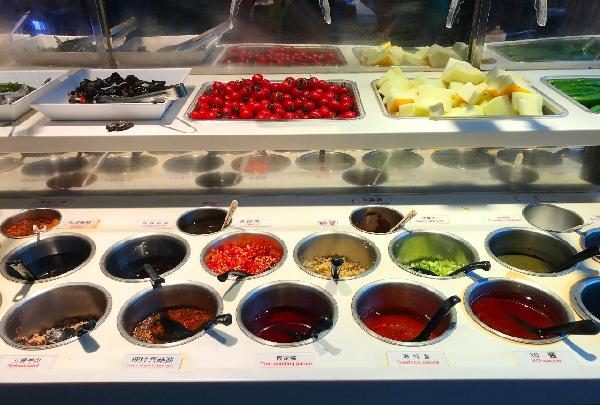 海底撈、星巴克的小料臺，你不了解的秘密！