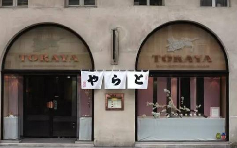 日本小吃店如何做大做強(qiáng)？我們發(fā)現(xiàn)了兩種完全不同的方法