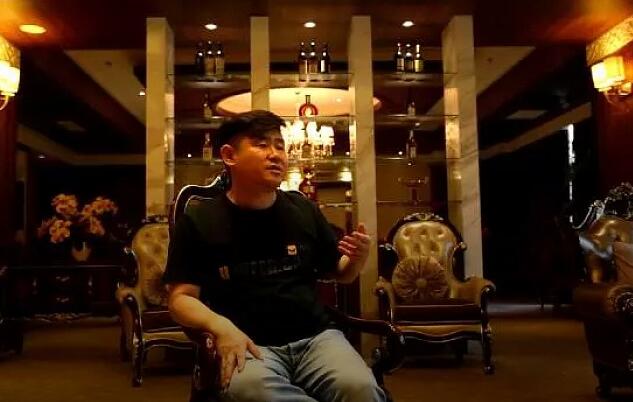 從車庫賣烤鴨到做外賣年入3億，揭秘金百萬新三板背后的舍棄與思考