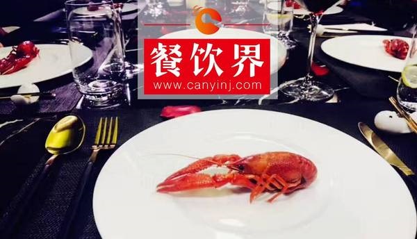 千億市場(chǎng)份額，十萬(wàn)餐飲人分食，小龍蝦市場(chǎng)是一道送命題？