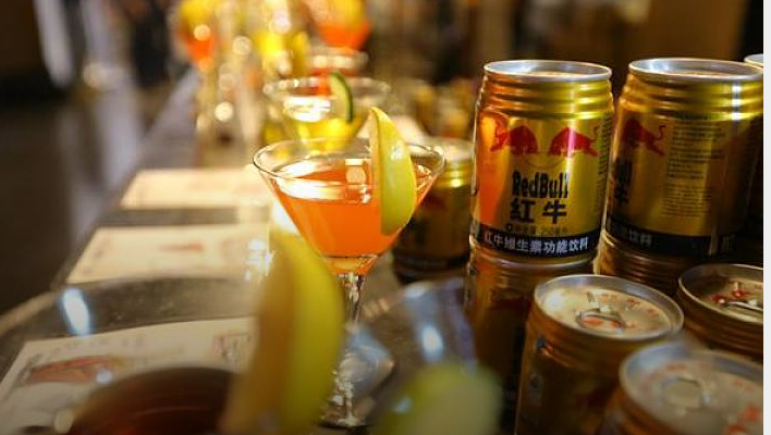 飲料造星巨頭華彬進退維谷：紅牛商標難續(xù)約 果倍爽賣不動