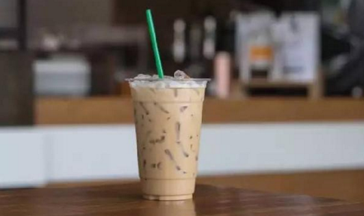 為什么那么多人以為星巴克咖啡里有“糞便”？