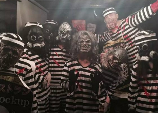 日本最變態(tài)餐廳！停尸房用餐，夜壺喝酒，你會排隊求虐么？