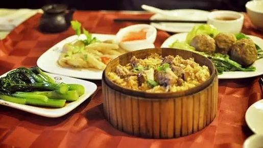 為啥開一家店很賺錢，開三家店反倒不賺錢了？