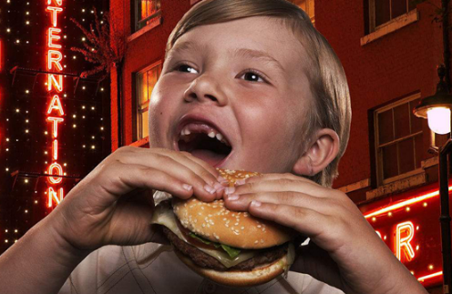 吃漢堡咬到碎石崩了牙，餐飲企業(yè)賠7千醫(yī)療費(fèi)