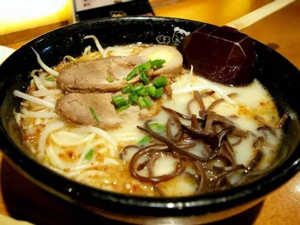 業(yè)績下滑，關(guān)店數(shù)家，沒了百度外賣庇護(hù)的味千，靠什么翻身？|餐飲界