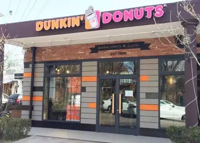 每年賣10億杯咖啡！星巴克最大競爭對手竟然是賣甜甜圈的！