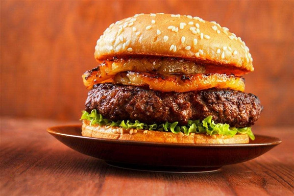 麥當(dāng)勞、肯德基、漢堡王如何通過一個漢堡的定價讓利潤最大化？|餐飲界