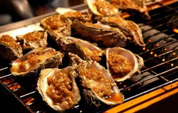 5000元開店賣生蠔，燒烤小伙2年成酒店集團(tuán)老總！秘訣就7個(gè)字??！