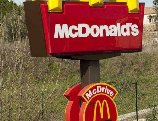 從1到30000家，麥當勞、711為何鐘愛“小夫妻”加盟商？