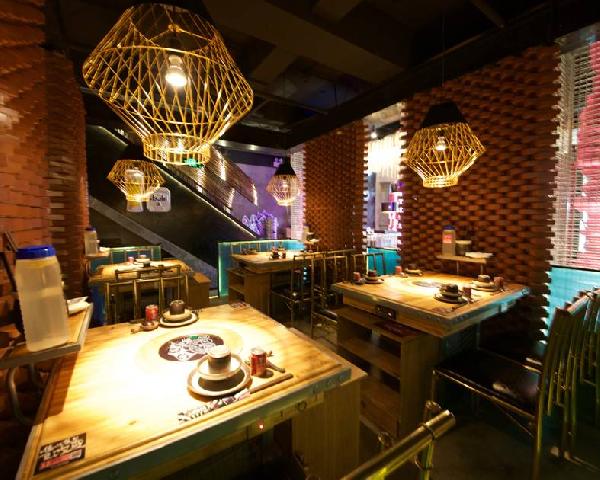 3個改造后，營業(yè)額提升30%！這家火鍋店告訴你如何在紅海里賺錢|餐飲界