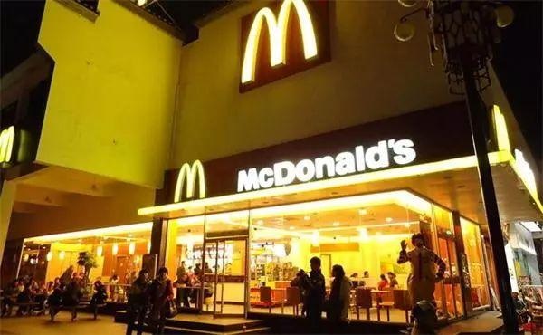 麥當(dāng)勞的簡餐化套路，學(xué)晚了被甩幾條街！