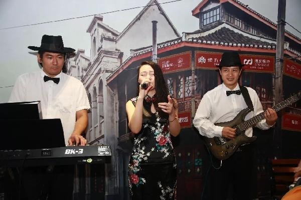 美食街入Shopping Mall成潮流，這一新業(yè)態(tài)的價值幾何？