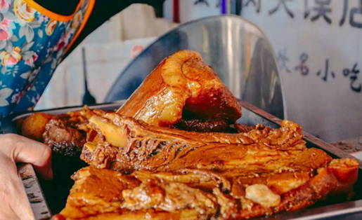 用低俗營銷抓住眼球后，是否真的會給餐廳帶來收益？