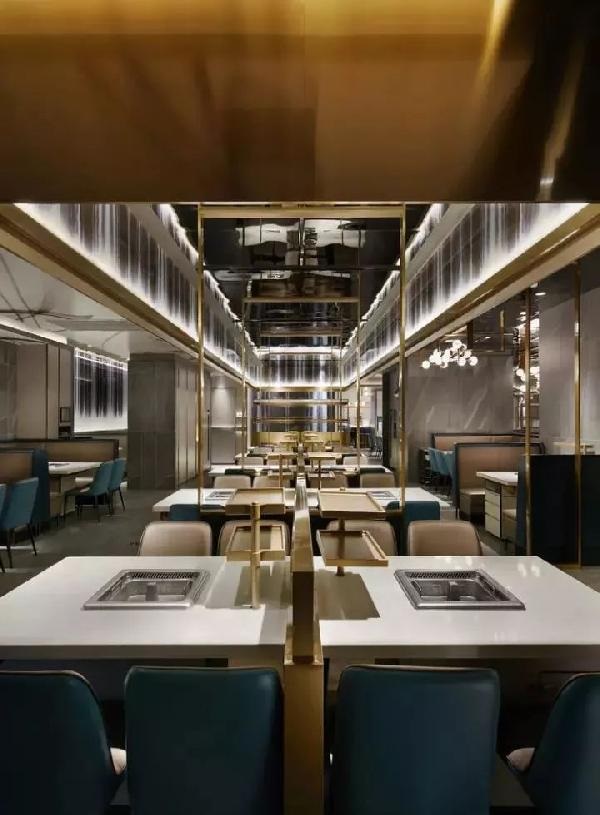 你以為你是海底撈，就可以坐吃山空不求新求變嗎？答案是不！可！能！