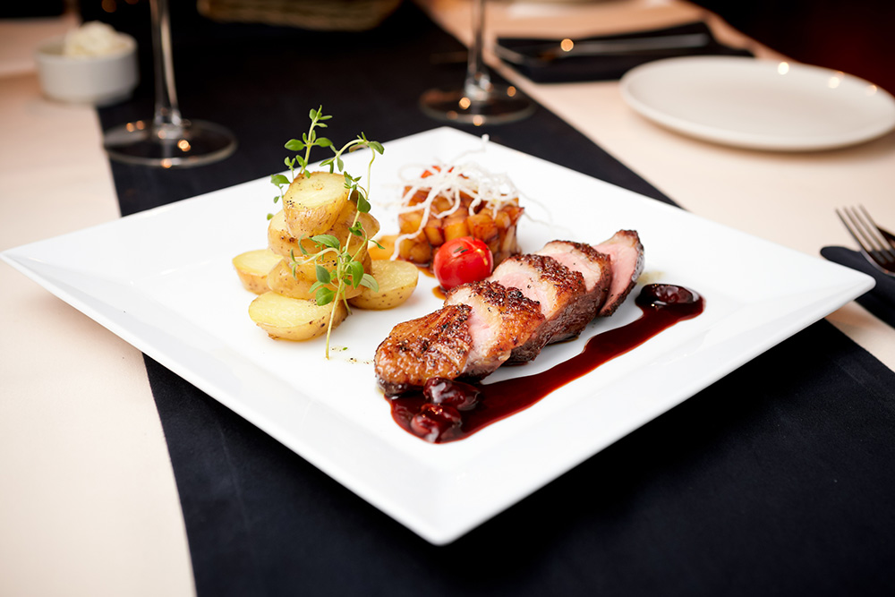 中餐出海30年：月虧60萬，至少5年才回本！！|餐飲界