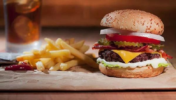 麥當(dāng)勞掀起價(jià)格戰(zhàn)！低價(jià)策略真的能創(chuàng)造奇跡嗎？