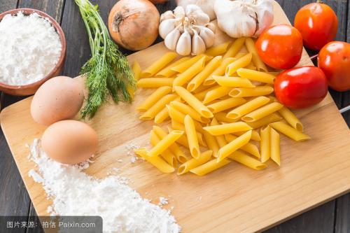 從百雀羚的逆生長，我發(fā)現(xiàn)了餐飲品牌永葆年輕的秘密。|餐飲界