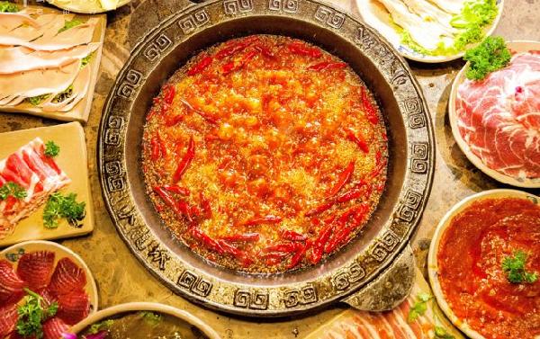 一個(gè)小事件，竟引發(fā)川渝火鍋地震，100多家火鍋店被下架|餐飲界