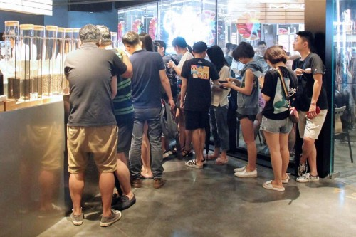 00后小伙創(chuàng)業(yè)開店，天天排隊(duì)月入30萬